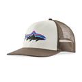Patagonia Fitz Roy Trout Trucker Hat i farven White / Marlow Brown