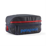 Patagonia Black Hole Cube 6L i farven Smolder Blue / Amanita Red