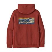 Boardshort logoet er på hættetrøjens ryg