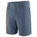 Outdoorshorts fra patagonia i en flot blå farve.