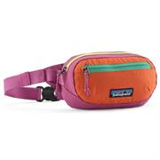 Patagonia Terravia Mini Hip Pack i farven Faded Magenta